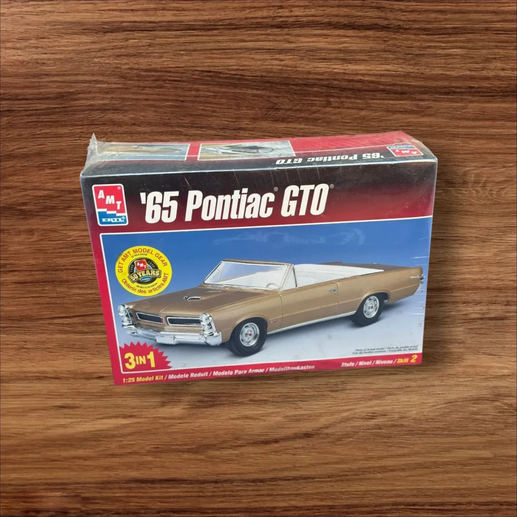 AMT ERTL '65 Pontiac GTO 1-25 Model Kit Sealed New (Front)