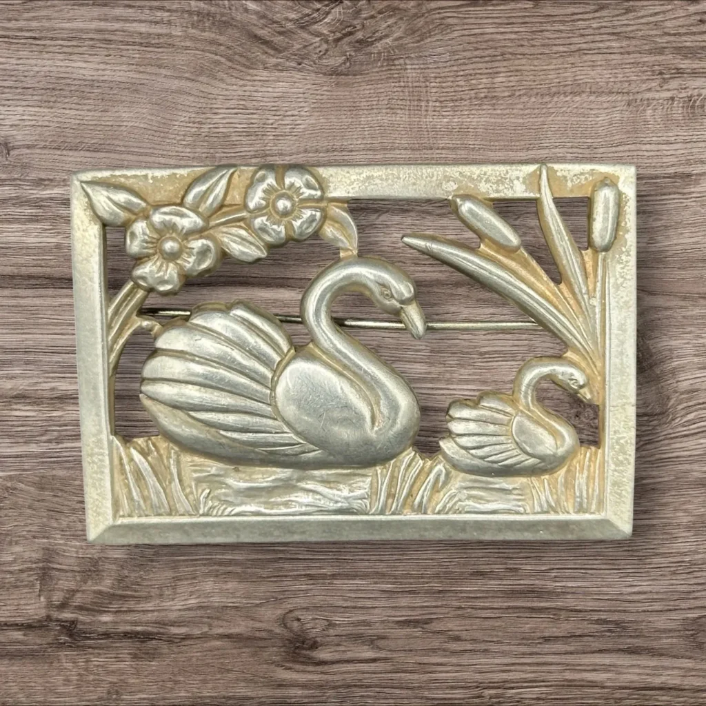 CORO VINTAGE SIGNED INC 925 STERLING SILVER BROOCH PIN SWAN (FRONT)