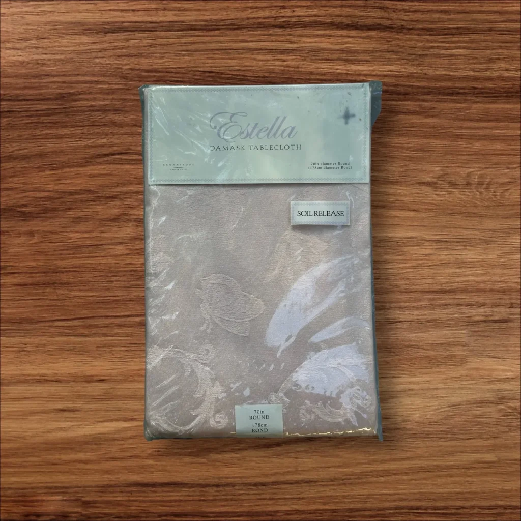 Estella Damask Tablecloth