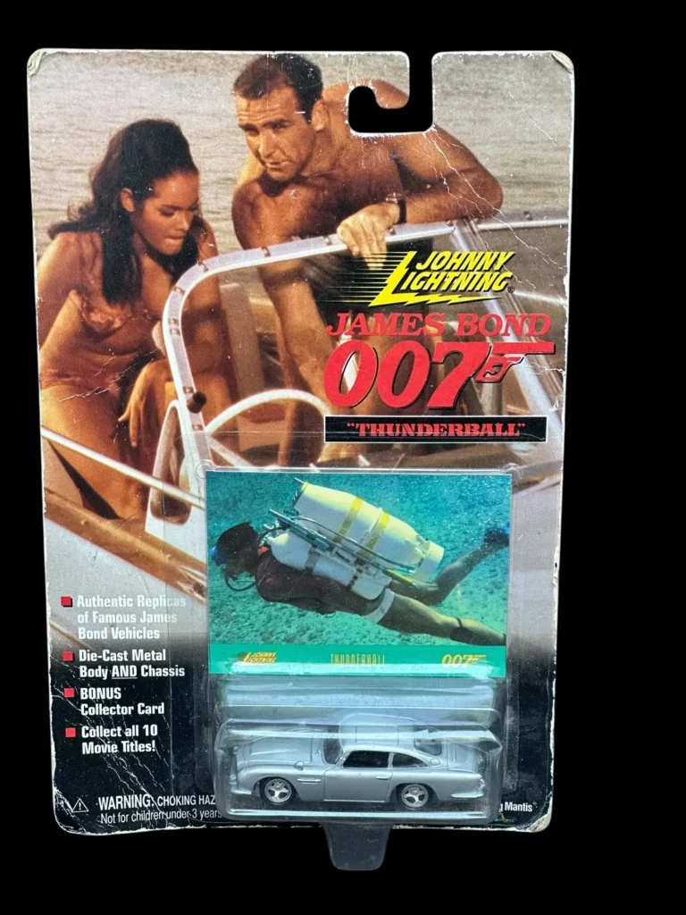 Johnny Lightning James Bond 007 Thunderball Sealed New (Cover)