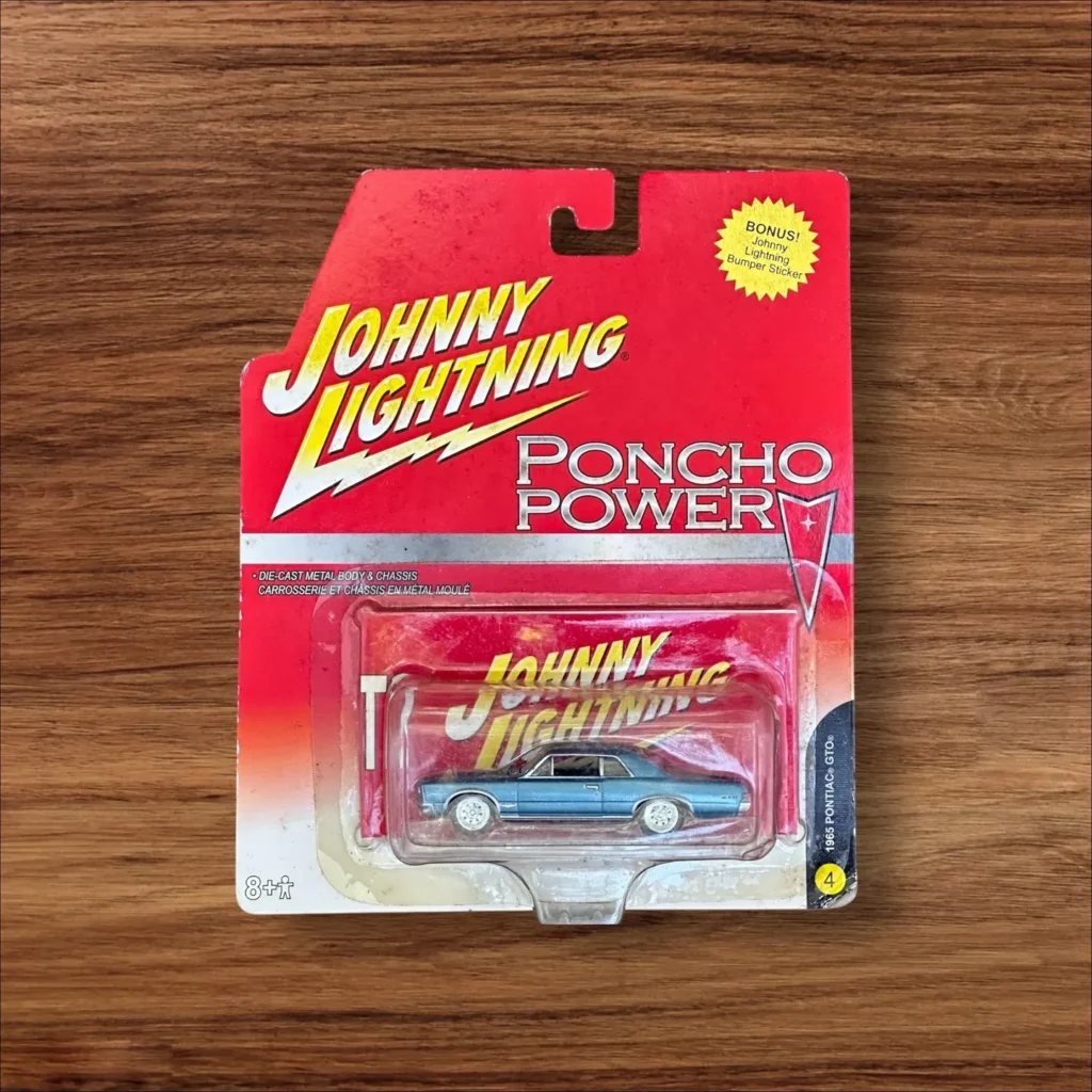 Johnny Lightning Poncho Power Die Cast Car 1965 Pontiac GTO Sealed New (Front)