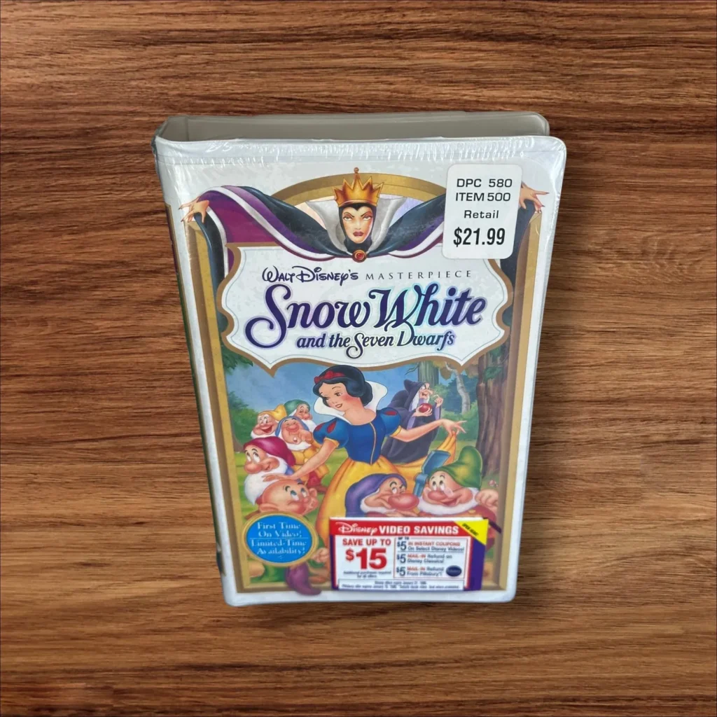 Walt Disney's Snow White VHS Sealed (Cover)